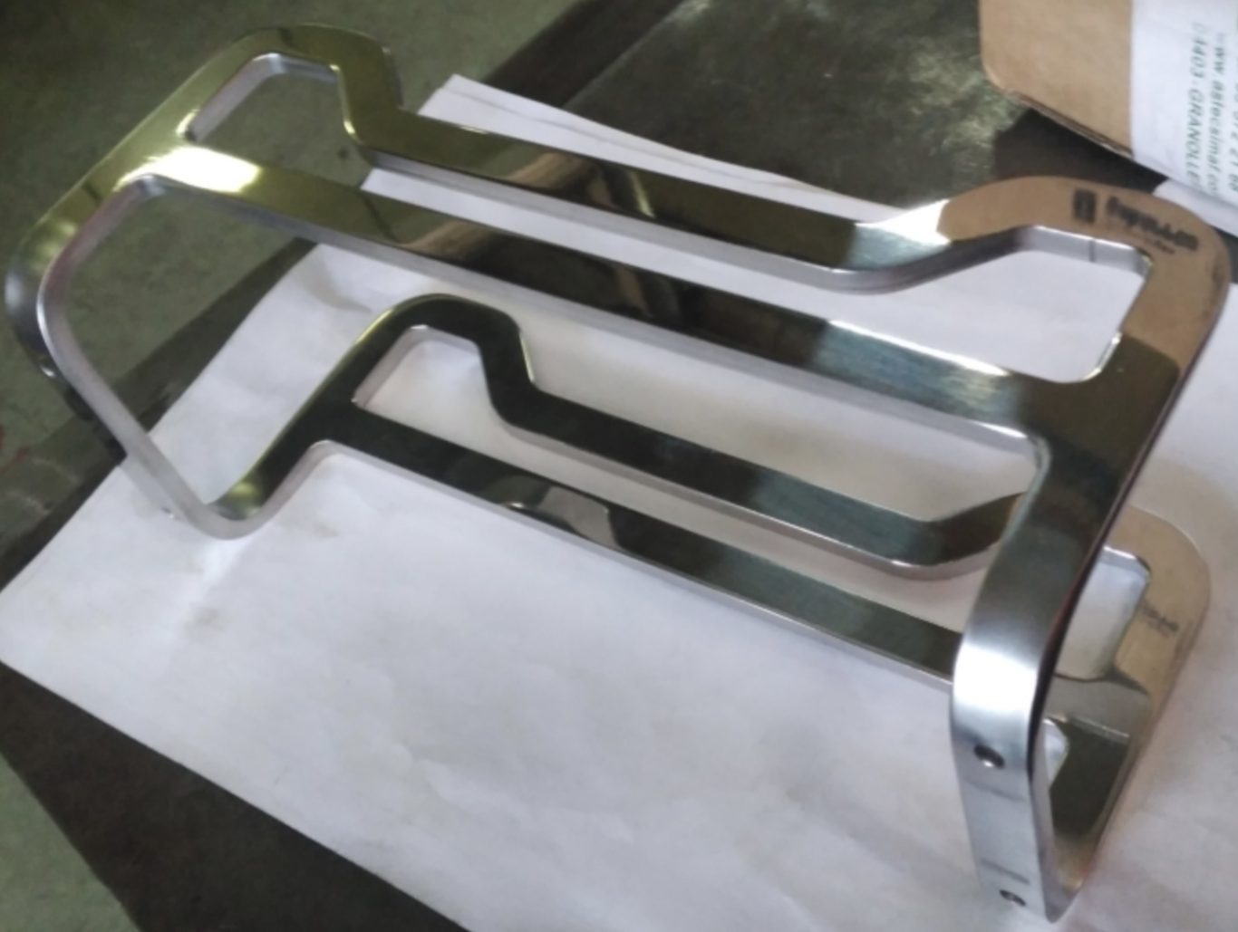 Plegado CNC de piezas metálicas Piezas metálicas fabricadas mediante plegado CNC de chapa