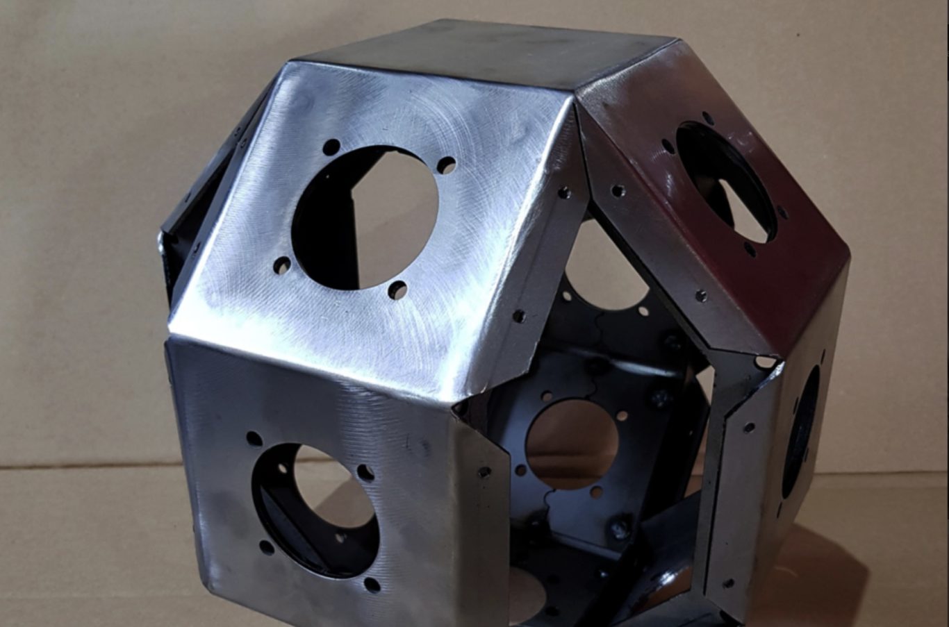 Componente metálico industrial Componente metálico mecanizado para estructura industrial